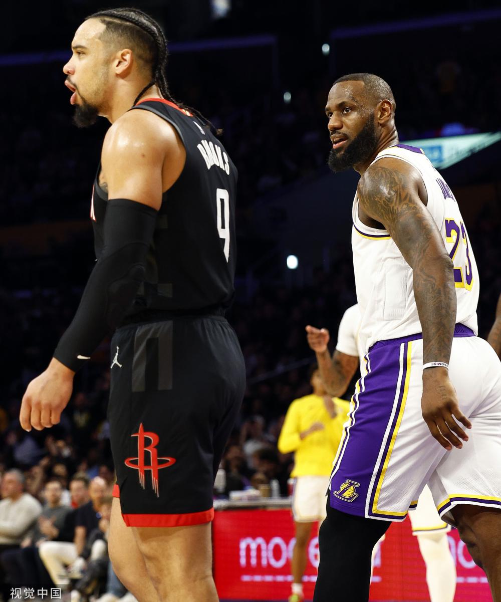 与业内人士 与业内人士