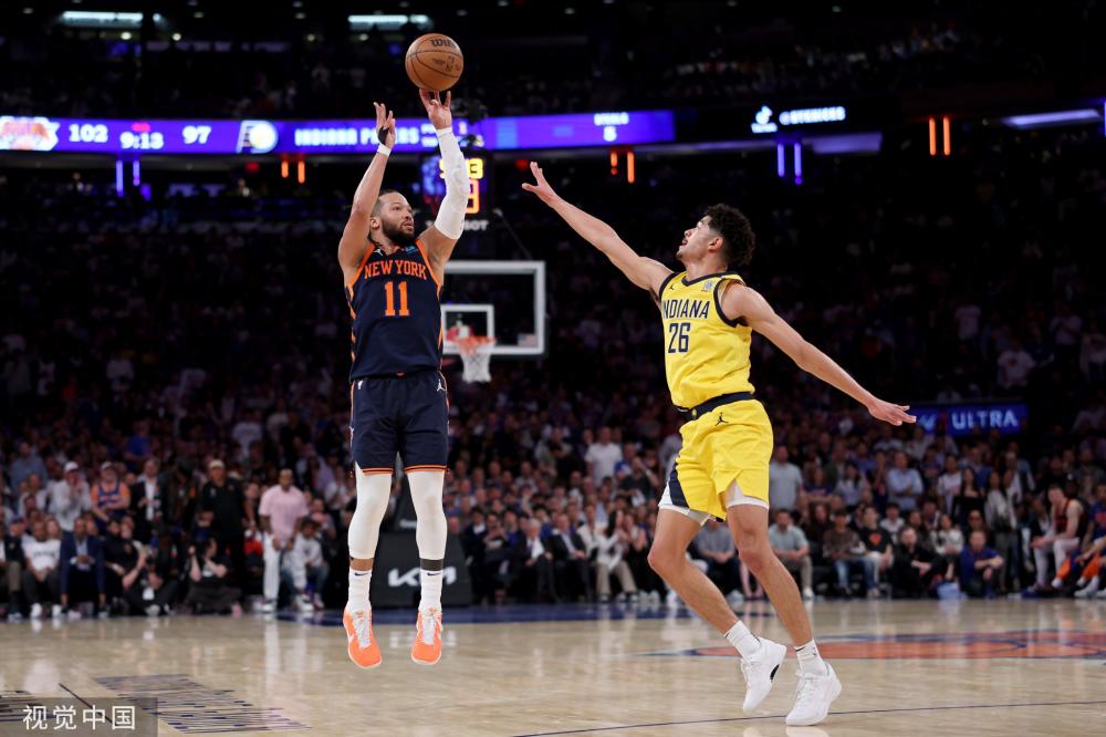 他通过具体 他通过具体