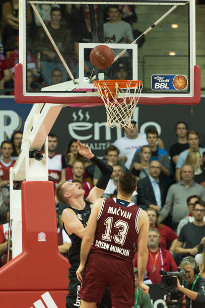 于汉超在左 于汉超在左